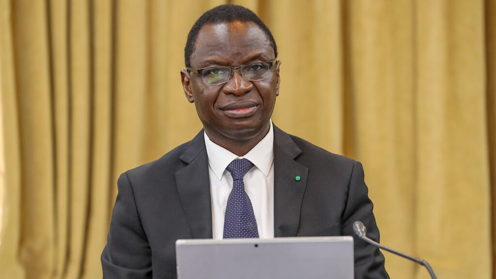 Serigne gueye diop – ministre industrie commerce