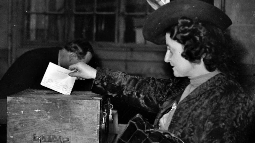 Francaise femme vote – election france