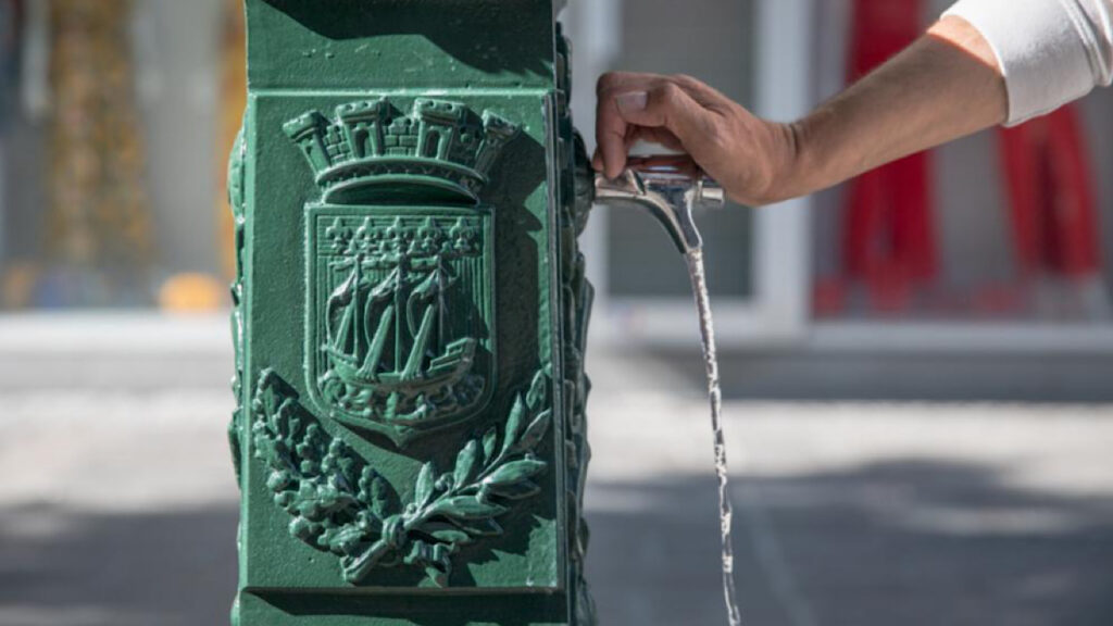 Eau – robinet – fontaine paris