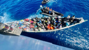 Migrant immigration clandestin pirogue